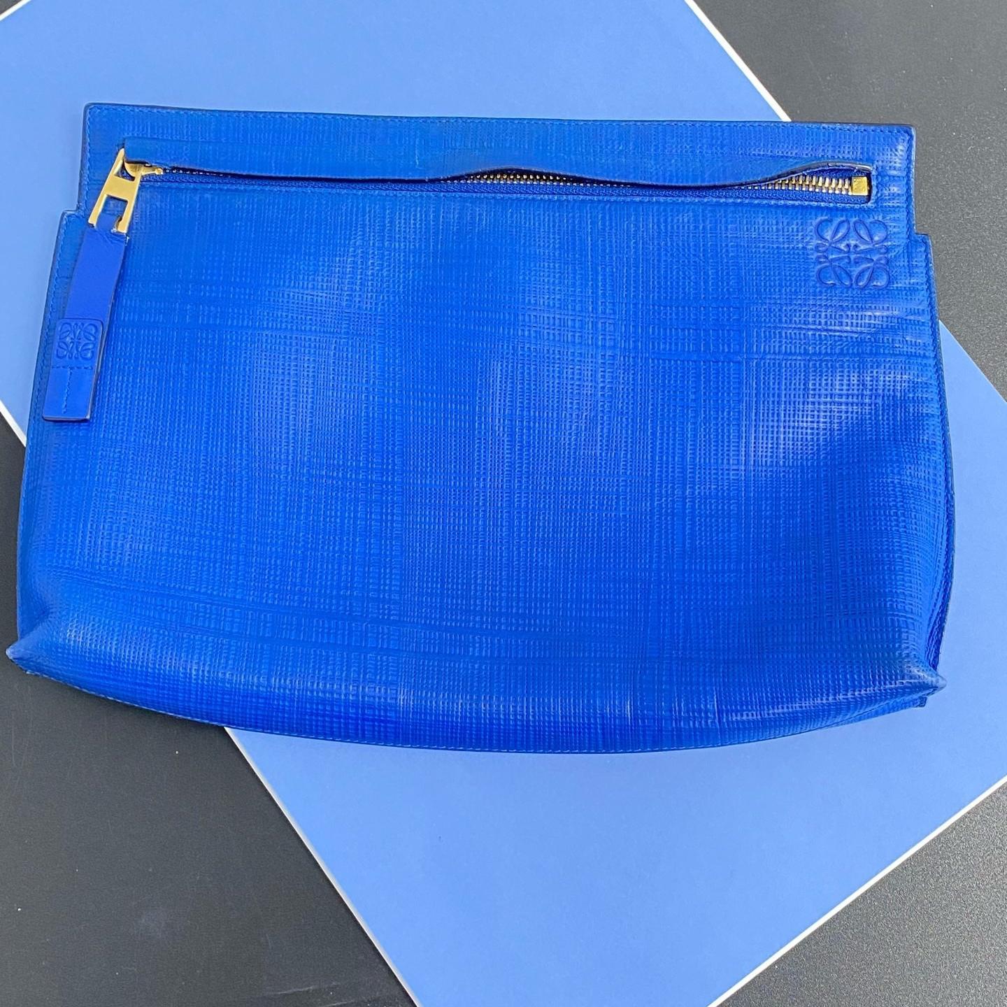 [Pre-Owned] Blue Leather Clutch - Excellent #1566FL ONE SIZE