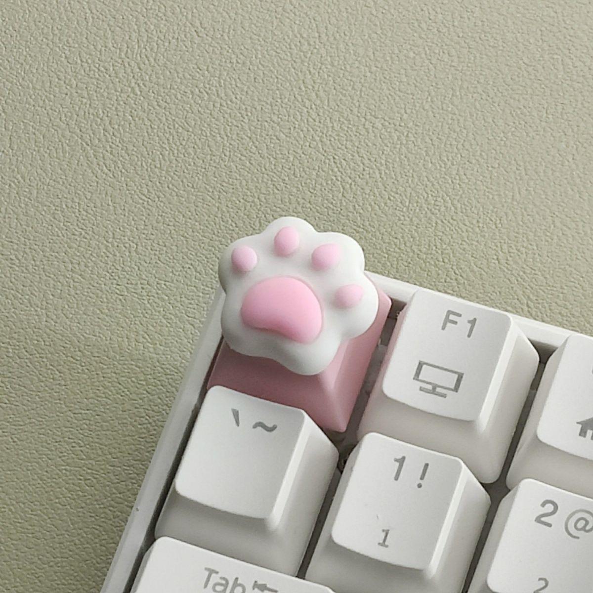 Adorable Cat Paw Silicone Keycap for Mechanical Keyboards - Universal Cross Switch & Nail Art Tool