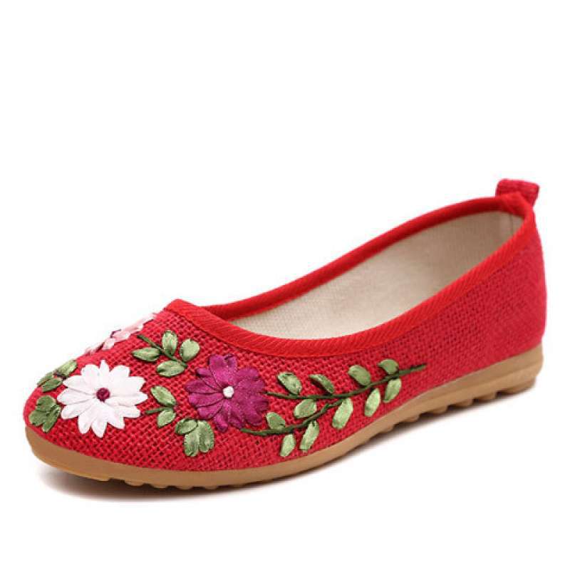 

Spring and summer women s embroidered shoes old north cloth shoes women s shoes ethnic style shoes grandma middle-aged and elderly mother flat s 40