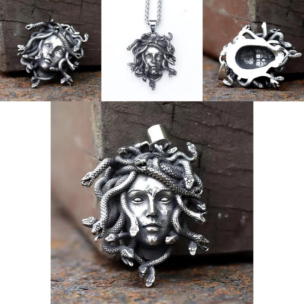 Medusa Mythologie Halskette mit Schlangenanhänger aus Zinklegierung für Gothic-Mode-Enthusiasten