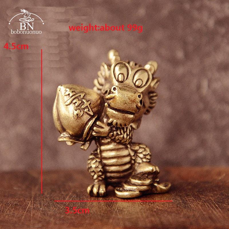 

Античная латунь Животное китайского зодиака Дракон Держит Персик Скульптура Ремесла Украшение Долголетие Подарок на день рождения Фэн-шуй Зверь Фигурка