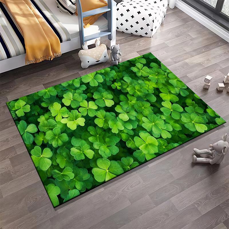 Green Clover Pattern Rug Non-slip rug suitable for living room and bedroom sofas.