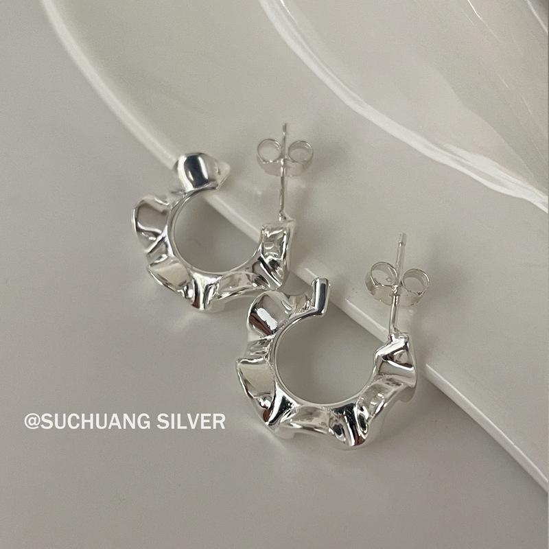Elegant Wave-Patterned S925 Sterling Silver Skirt Hem Stud Earrings 925 Silver