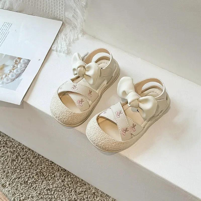 

New Girls Shoes Spring Comfort Versatile Sandal Exquisite Elegant Princess Shoe Soft Sole Anti Slip Breathable Fashion Kid Shoes 23