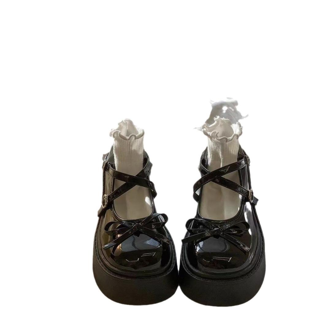 Décolleté da donna primaverili a punta rotonda tacco grosso scarpe Mary Janes scarpe con plateau per donna vestito studenti scarpe con tacco Lolita da donna