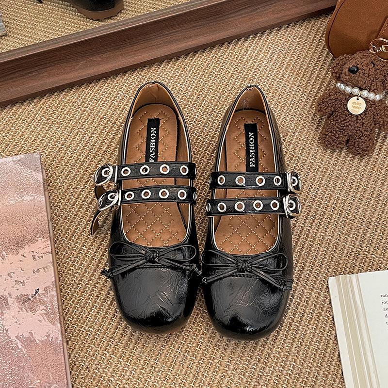 White Retro Ballet Style Light Mouth Flat-soled Single Shoes Women's 2025 New Spring and Autumn Versatile French Soft-soled Mary Jane Shoes