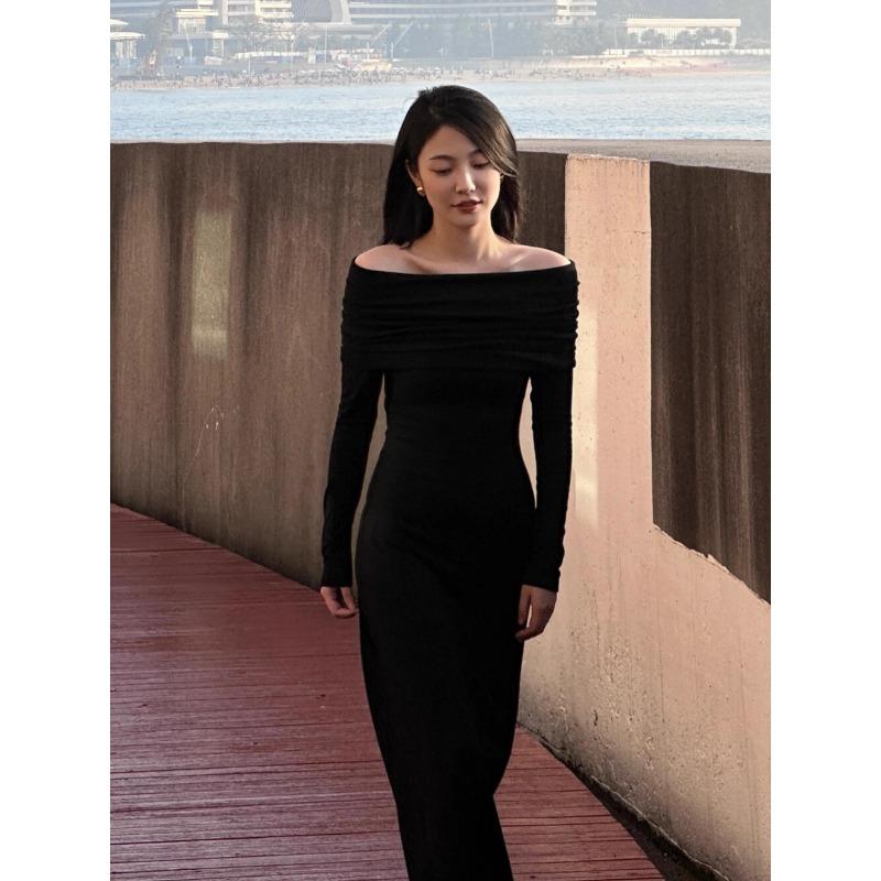 

[] Black one-word shoulder dress design sense slim and thin temperament hip-wrapped dress S чёрный