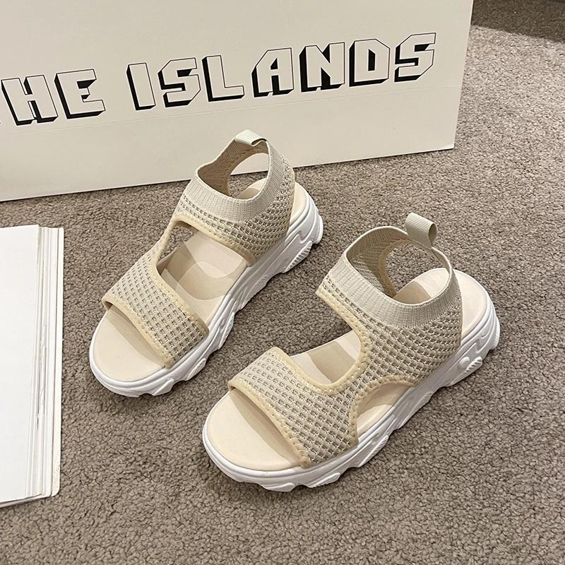 Mode Sportlicher Stil Zehenfrei Flacher Absatz Damen Sandalen 2024 Sommer Slip-On Mesh Rutschfest Atmungsaktiv Designer Sandalen Große Größe