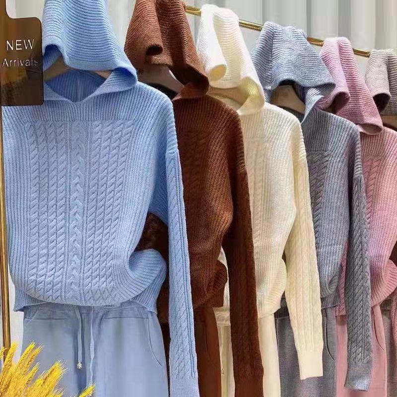 Women's Autumn/Winter 2023 Casual Two-Piece Knit Set - Cable Knit Pullover