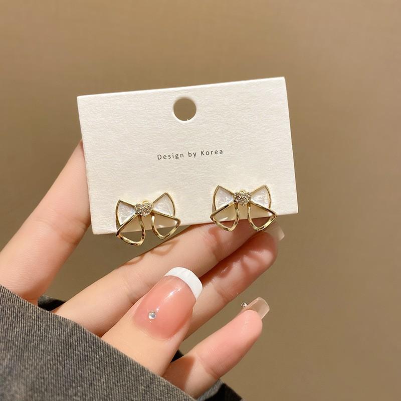 Bow earrings New year trendy niche design earrings simple dripping oil simple small stud earrings autumn
