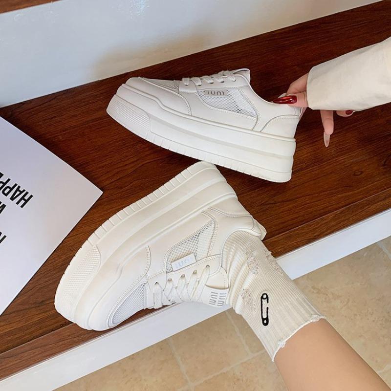 Sommer neue dicke Sohle rutschfest höhenverstellbar Koreanische Version atmungsaktives Netz lässige weiße Schuhe modische Damen Einzel-Schuhe