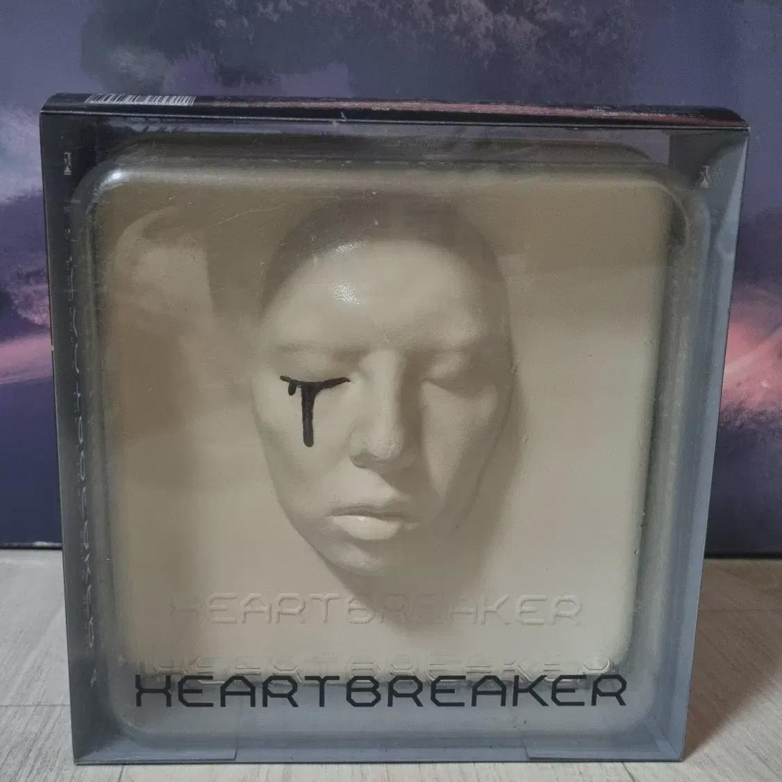 

G-dragon Heartbreaker G-dragon Heartbreaker Album