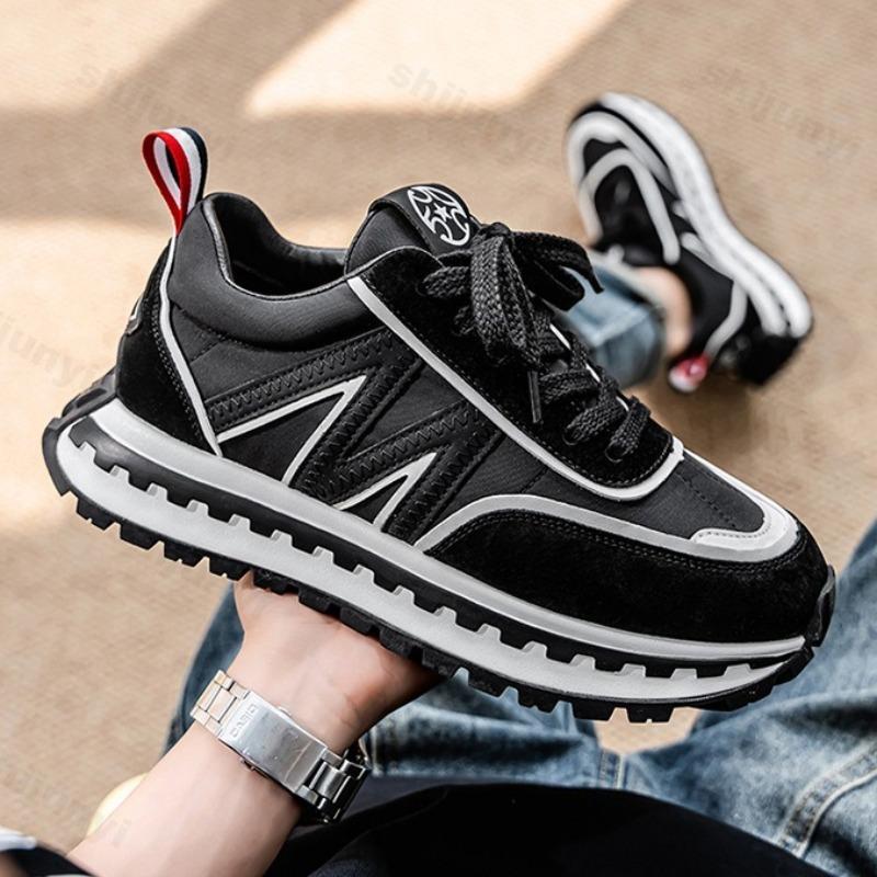 Mode Nische Designte Low Top Casual Low Top Sportschuhe für Herren 2025 Herbst Modetrend Vielseitige Bequeme Dickbesohlte Sneaker