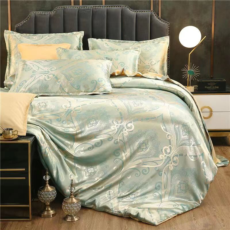 4pcs/set  Luxurious and Comfortable Bedding Set  Soft Silk Duvet Cover  Bed Sheet Pillowcase Set