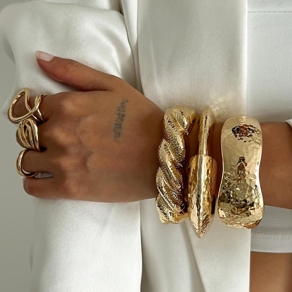 Exaggerated Wide-Edged Smooth Hammer Pattern Irregular Alloy Bracelet Set