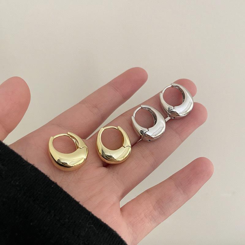 1Pair Geometric Ear Buckle Hoop Earrings For Women Girl Smooth Metal Round Circle Earring Light Luxury Punk Jewelry Gift
