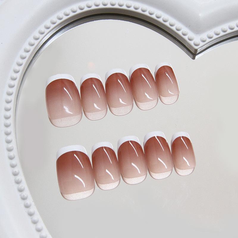 Sand red gradual change wearing nail piece white French nail piece smudging fake nail simple detachable nail piece 30 pieces