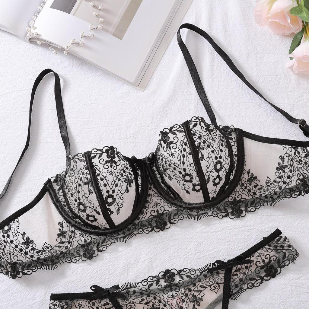 Women's Sexy Thin Bra Set Floral Embroidery Mesh Splicing Lingerie Set Push-Up & Breathable Bra Lingerie Set