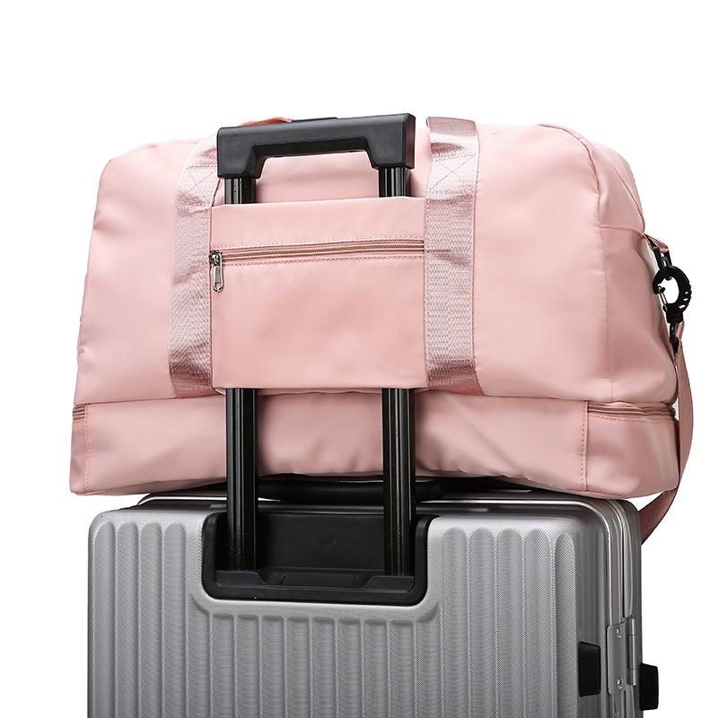Women's Large Sports and Fitness Bag with Shoe Compartment and Wet/Dry Separation for Yoga, Travel, and Business Trips.