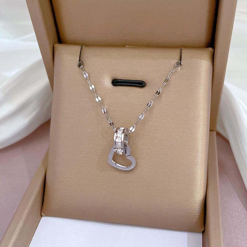Fashion Retro Women's Necklace Temperament Micro Diamond Necklace Exquisite Collar Chain Accessories