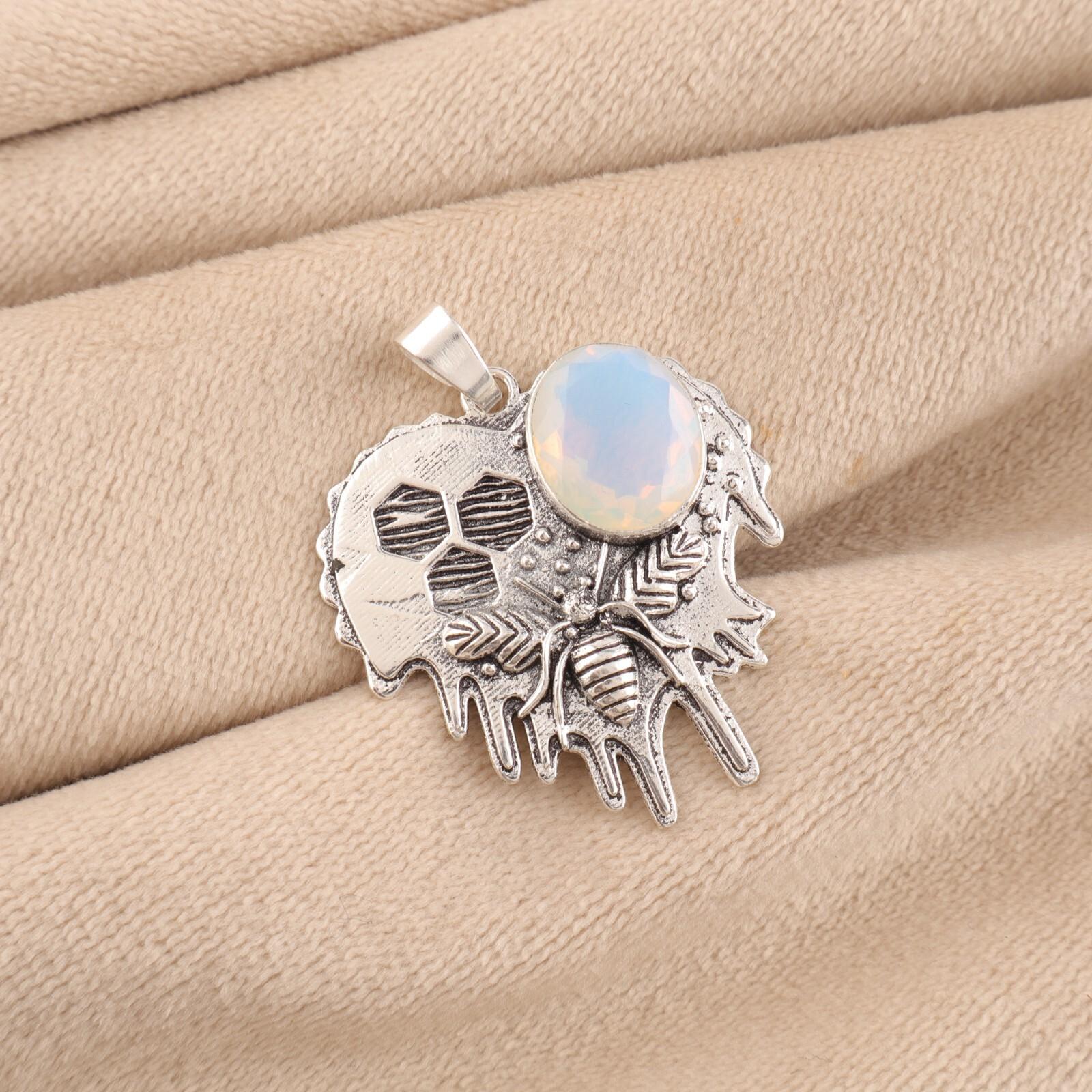 

Milky Opal Gemstone 925 Sterling Silver Jewelry Pendant 1.49 For Wedding Gift CP-28-19