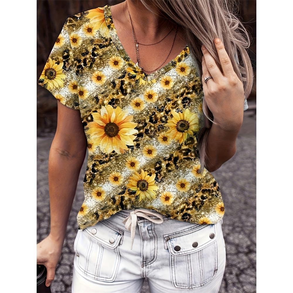 Summer large women's T-shirt fashionable blue flower print casual elegant V-neck T-shirt daily comfortable women's T-shirt