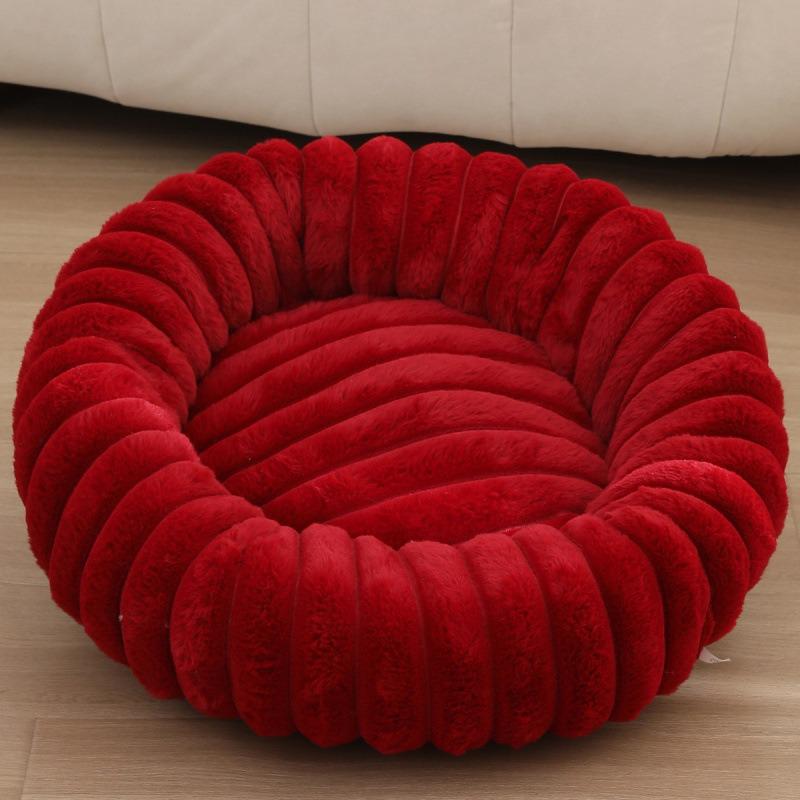 

Cozy Winter Pet Bed: Round Mat for Cats & Dogs 40cm
