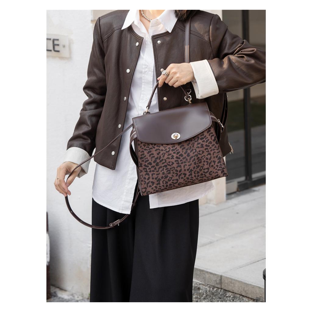 2025 premium matte leopard print bag handbag niche large capacity commuter versatile backpack women's bag practical