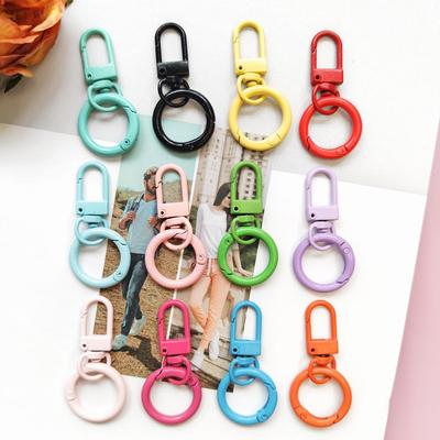 Kleurrijke Macaron Sleutelhanger: DIY Sieraden Accessoire met Snoep Veerring en Deurgesp Hanger