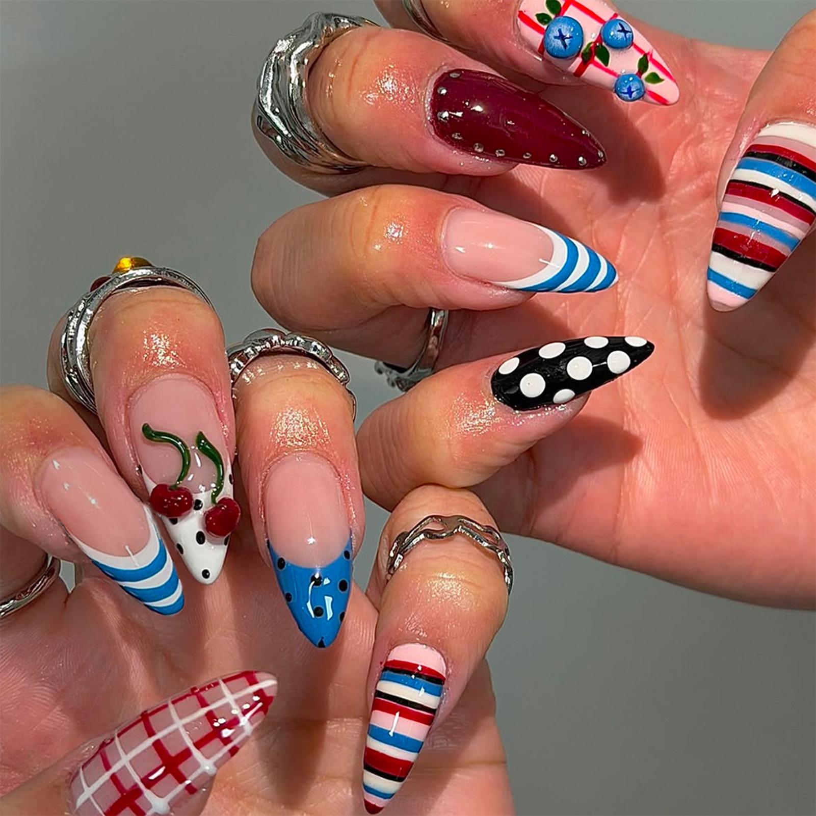 Press-On Nails 24 Pieces Set Polka Dot Stripe 3D Cherry Blueberry Almond Shape Jelly Glue чёрный/белый