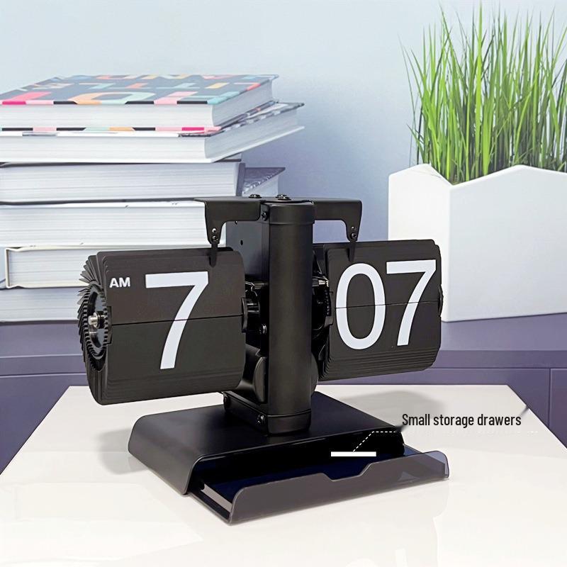 MiaoKe Retro Automatic Walnut Flip Clock: Simple Desktop Decor