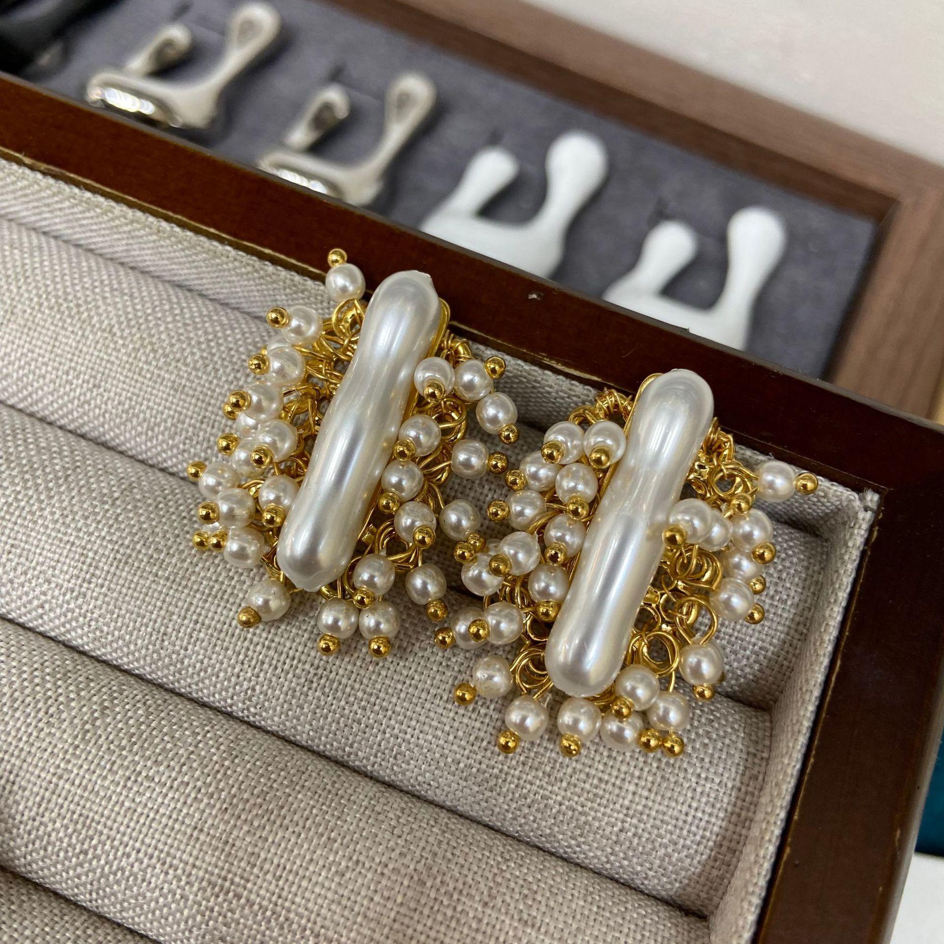 Medieval Vintage Pearl Fringed Earrings Retro Niche Light Luxury High Sense Long Strip Special-Shaped Pearl Earrings Women