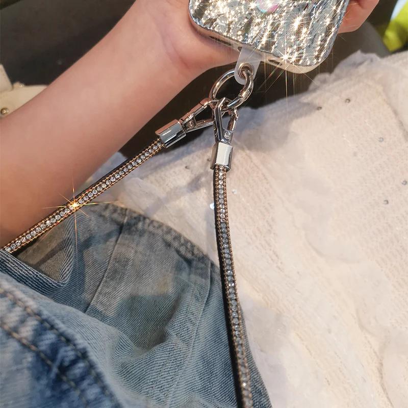 Corda per Appendere il Telefono Cellulare Lunga Laccetto a Tracolla con Strass Catena Completamente Strass Clip Universale con Clip Laccetto Antismarrimento