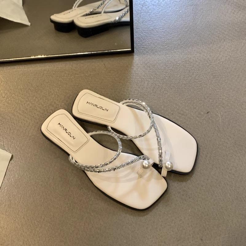 French Flat-Bottomed Rhinestone Sandals Women'S Summer Wear Pearl Toe Cover With Skirt Cool Slippers
