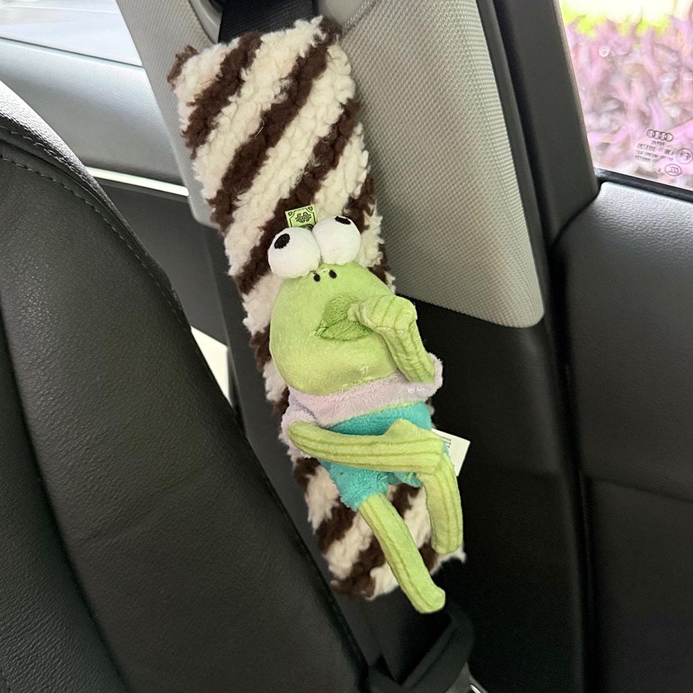 SpongeBob Seatbelt Plush Pad: Anti-Neck Chafing and Shoulder Rubbing Protection