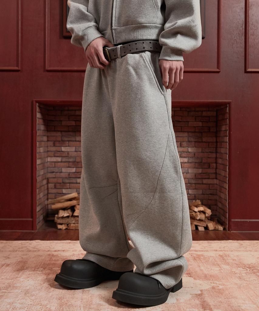 AREUBAN Triple Leaf Curved Sweatpants_Pure Gray