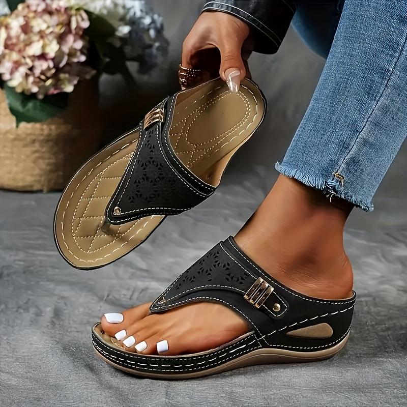 Elegant Women's Slide Sandals Comfortable Mid-Heel Round Toe Design, Easy Slip-On Casual Shoes