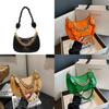 Chic Small Pu Leather Women's Chain Shoulder Bag With Zipper Closure For Everyday Style