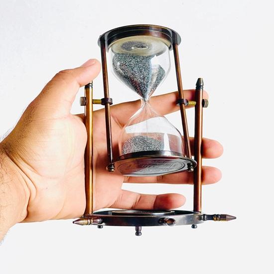 17.78 Cm Brass Hourglass Sand Timer with Compass Wheel Office Decor Gift