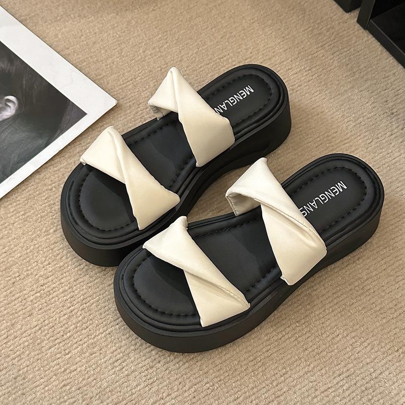 Women's flat-bottomed cool slippers, new summer Korean version thick-bottomed one-word with outer wear, casual round-head slippers 2025 open-toed