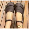 Retro Handgefertigte Weiche Leder Flache Sandalen 2025 Sommer Neu Lässig Vielseitig Bequem Weiche Sohle Damen Flache Schuhe