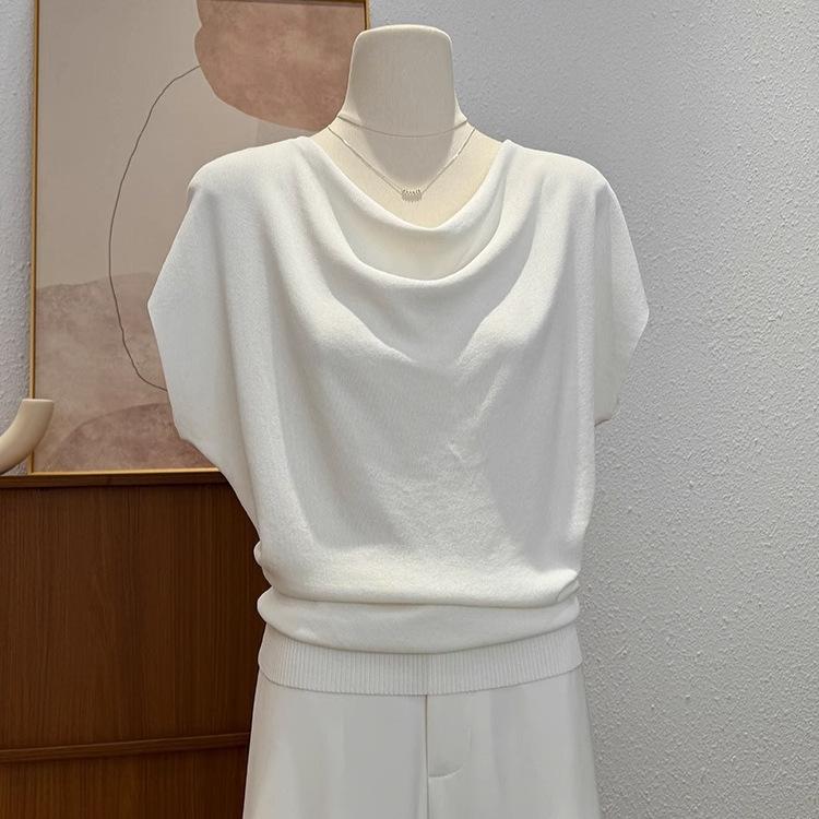 Short-sleeved Knitted Sweater, A New Summer T-shirt for Women, Versatile, Cinched Waist and Slimming, One-shoulder Top