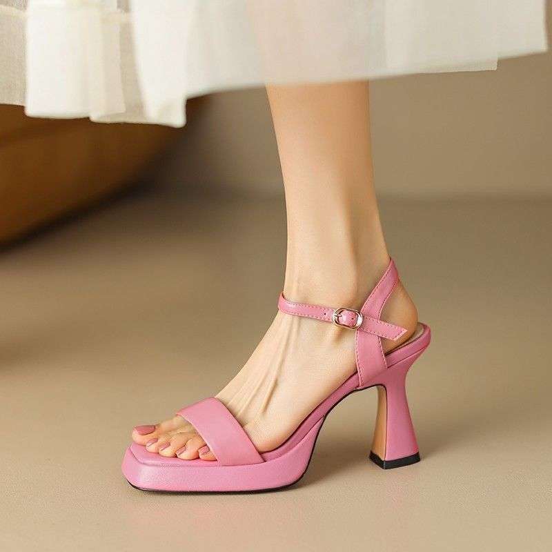 2025 summer Korean version waterproof table thick heel sandals women's square head open toe with fashionable versatile breathable wear-resistant