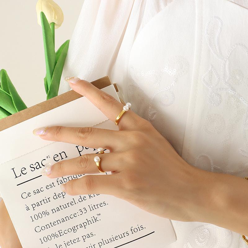 Baroque Freshwater Pearl U-Shape Pinky Ring - 18K Gold Titanium Steel Size 7