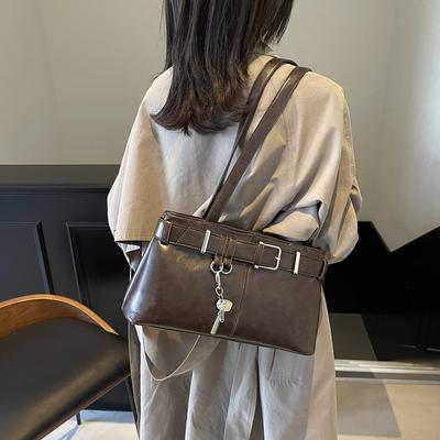 Retro-Mode-Unterarmtasche für Damen, koreanische Version, trendige kleine quadratische Tasche, Herbst und Winter 2024, neue, schlichte Nischen-Design-Schultertasche für Damen