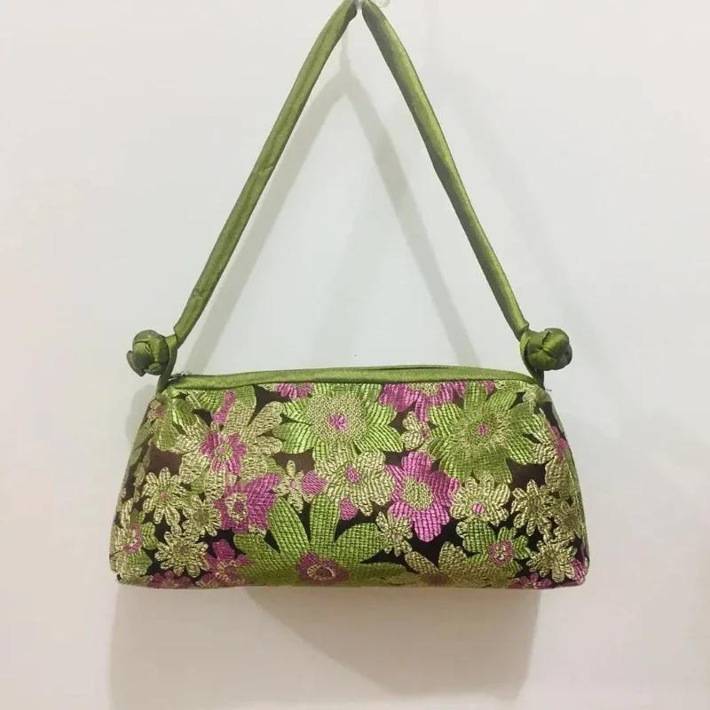 Vintage  Chinese Style Women Handbag   Fashion Luxury Embroidered Silk Bag Female Clutch Purses Sweet Shoulder Bag