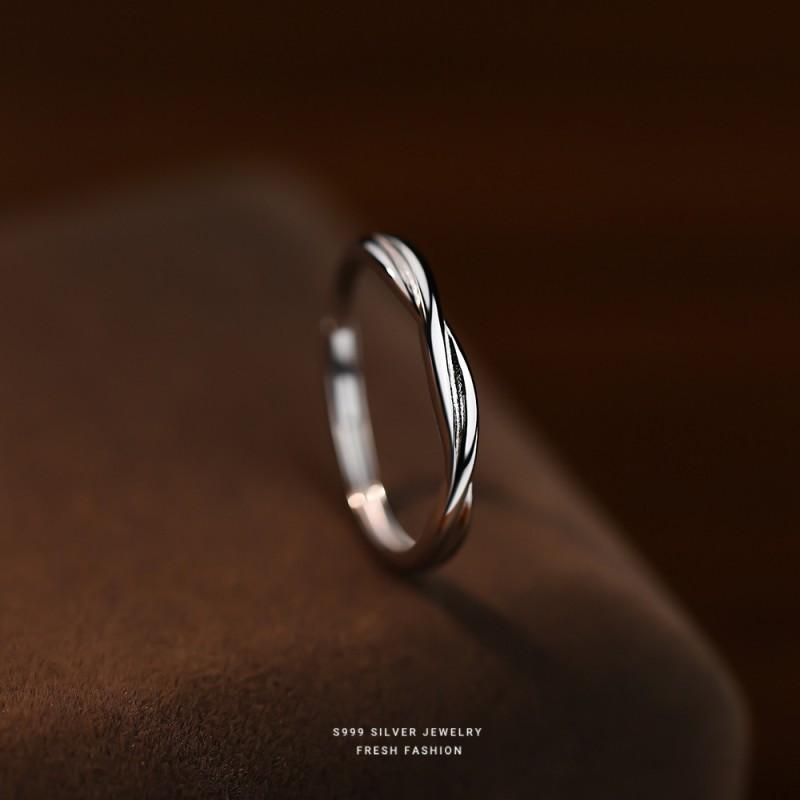 Couple Moebius Ring Set Minimalist Fashion Jewelry Girlfriend Anniversary Gift