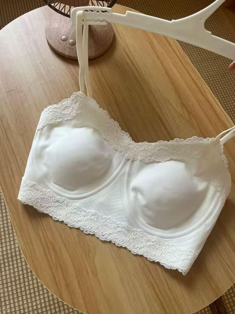 Seamless Lace Pure Desire Camisole Bra, No Underwire, Minimizing Design, Soft Support, Ultra-Thin Nude Feel.
