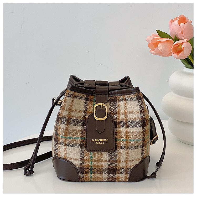 Trendy 2023 Women's Versatile Retro Crossbody Bucket Bag
