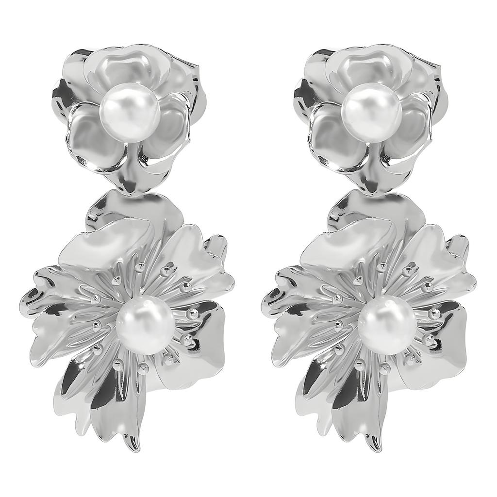 Women European American Fashion Pearl 3D Flower Earrings Retro Luxury Temperament Stud Earrings For Women